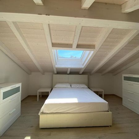 Around Lago Maggiore Apartments Reno Di Leggiuno 外观 照片