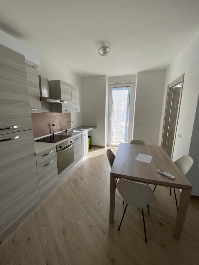 Around Lago Maggiore Apartments Reno Di Leggiuno 外观 照片