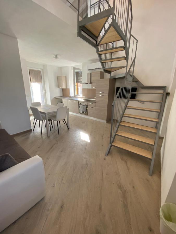 Around Lago Maggiore Apartments Reno Di Leggiuno 外观 照片